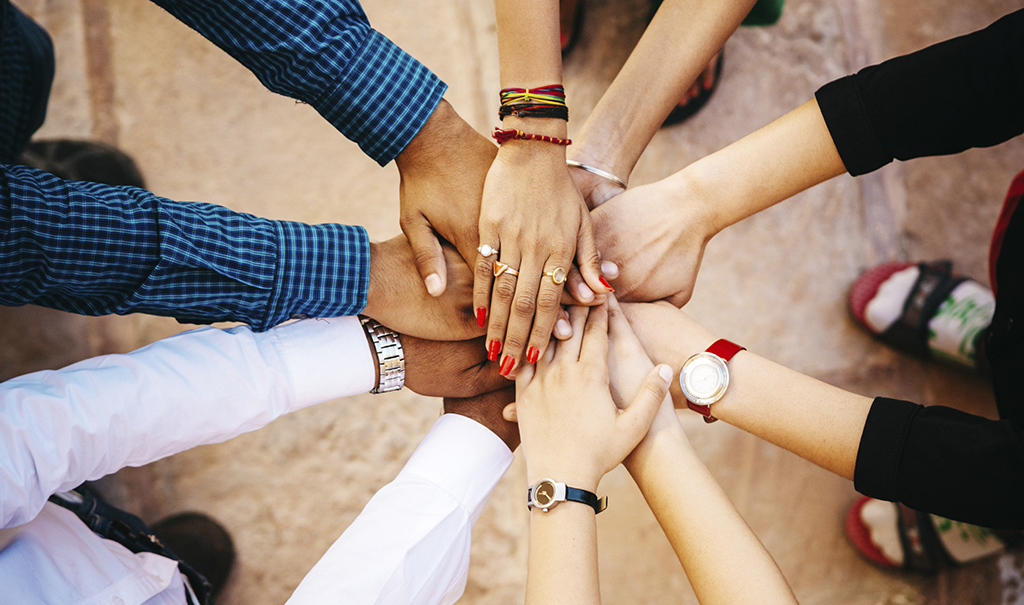DIREITOS HUMANOS DAS PESSOAS SURDAS: PELA EQUIDADE SOCIAL CULTURAL E LINGUÍSTICA