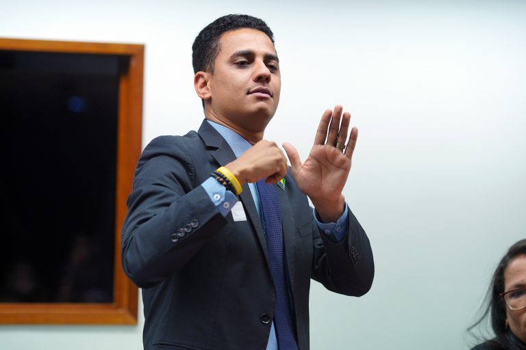 Audiência Pública sobre a falta de TILS em instituições de Ensino Superior