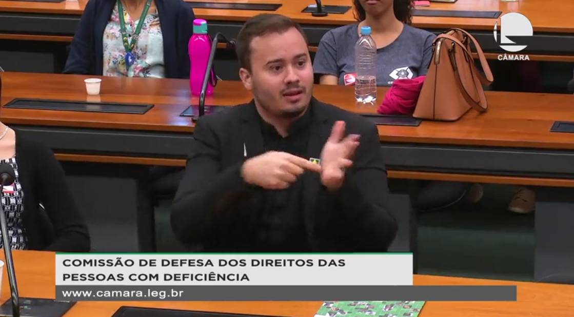 “A presença de TILS nas Universidades é um direito básico!”